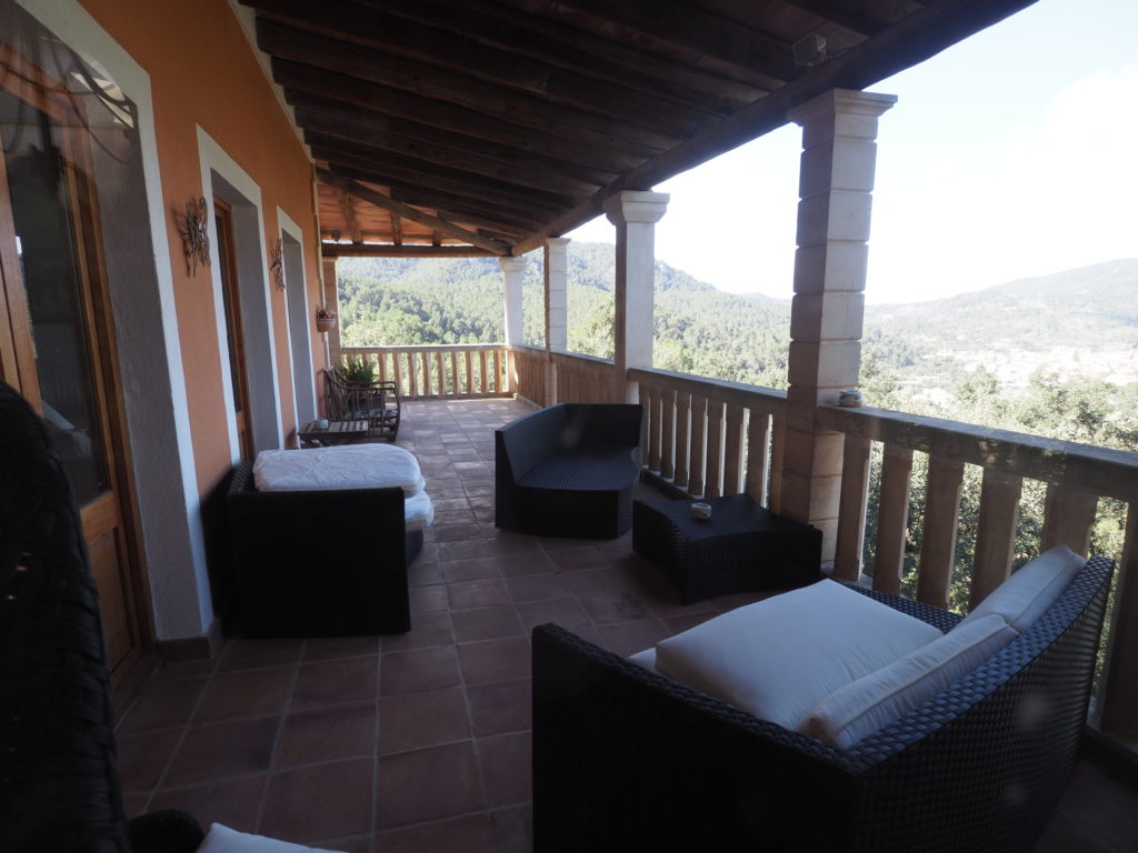 Esporles: beautiful property with holiday rental license and independent apartment