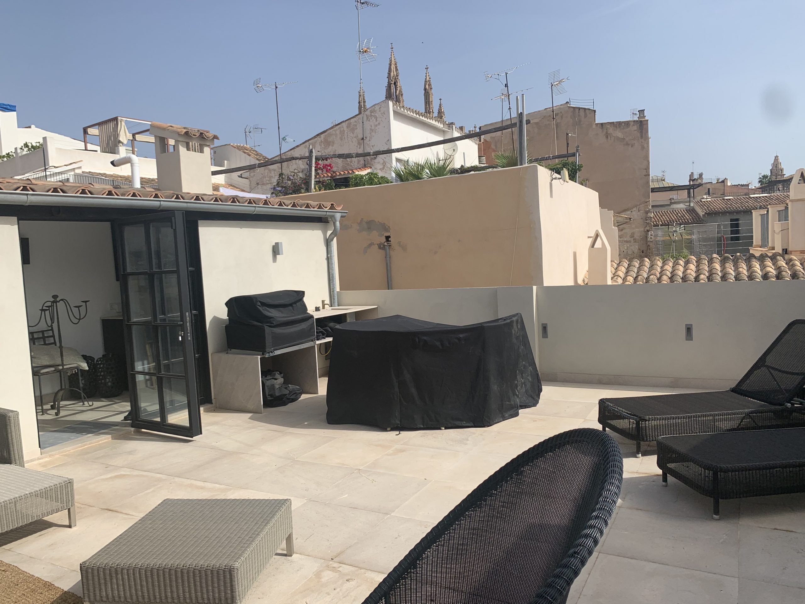 Palma: Stylishly renovated townhouse with large roof terrace